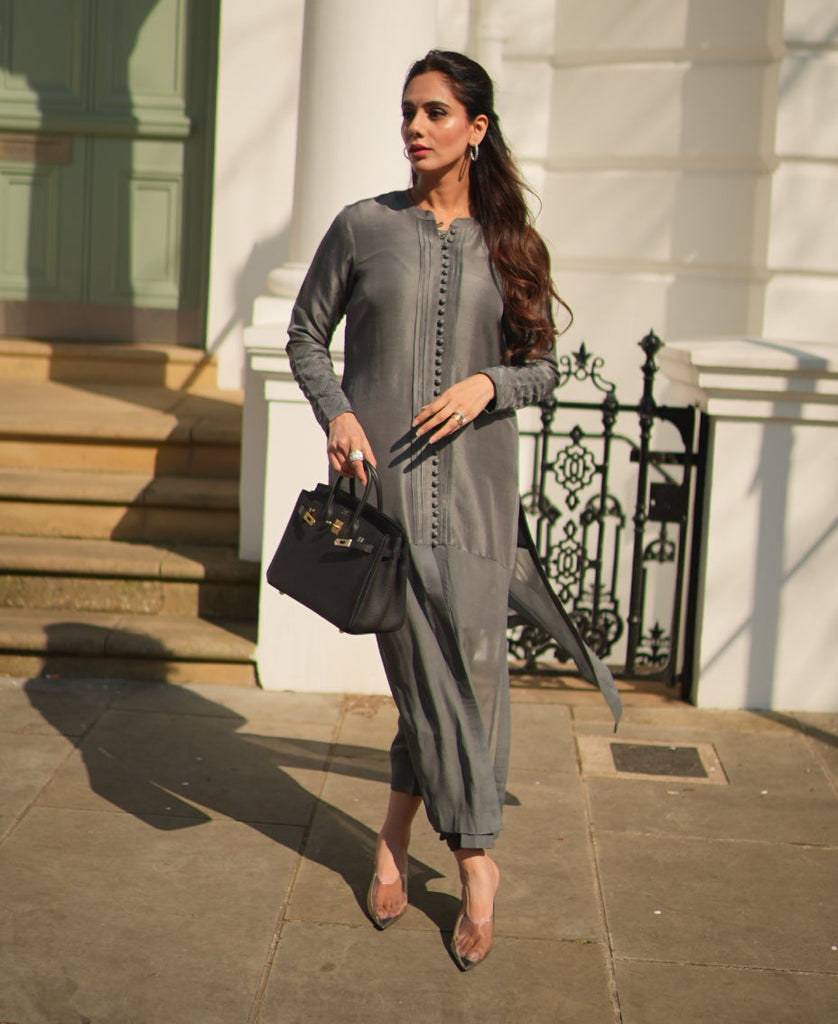 Monochromatic outfits, " One colour.... endless impact "