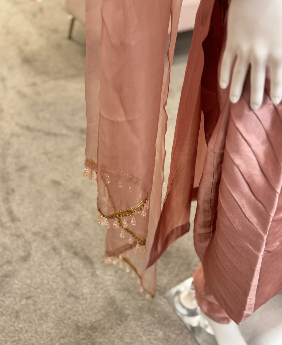 Blush Folds