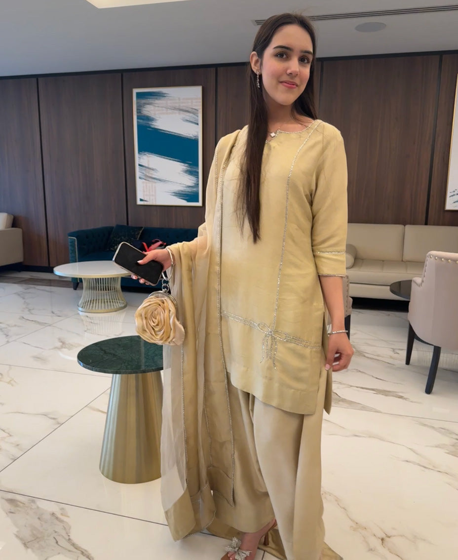 Silken Grace – 3-Piece Set