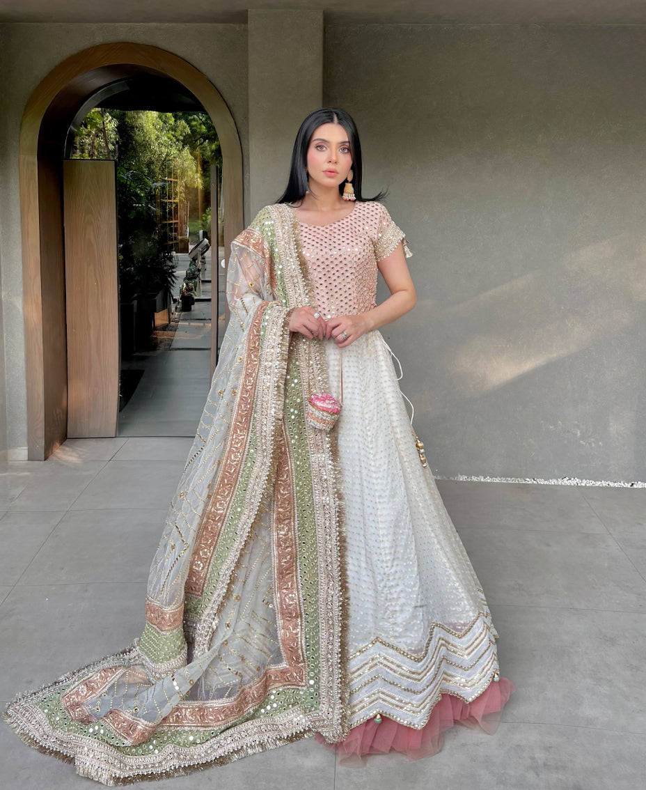 Zarreen Chandni