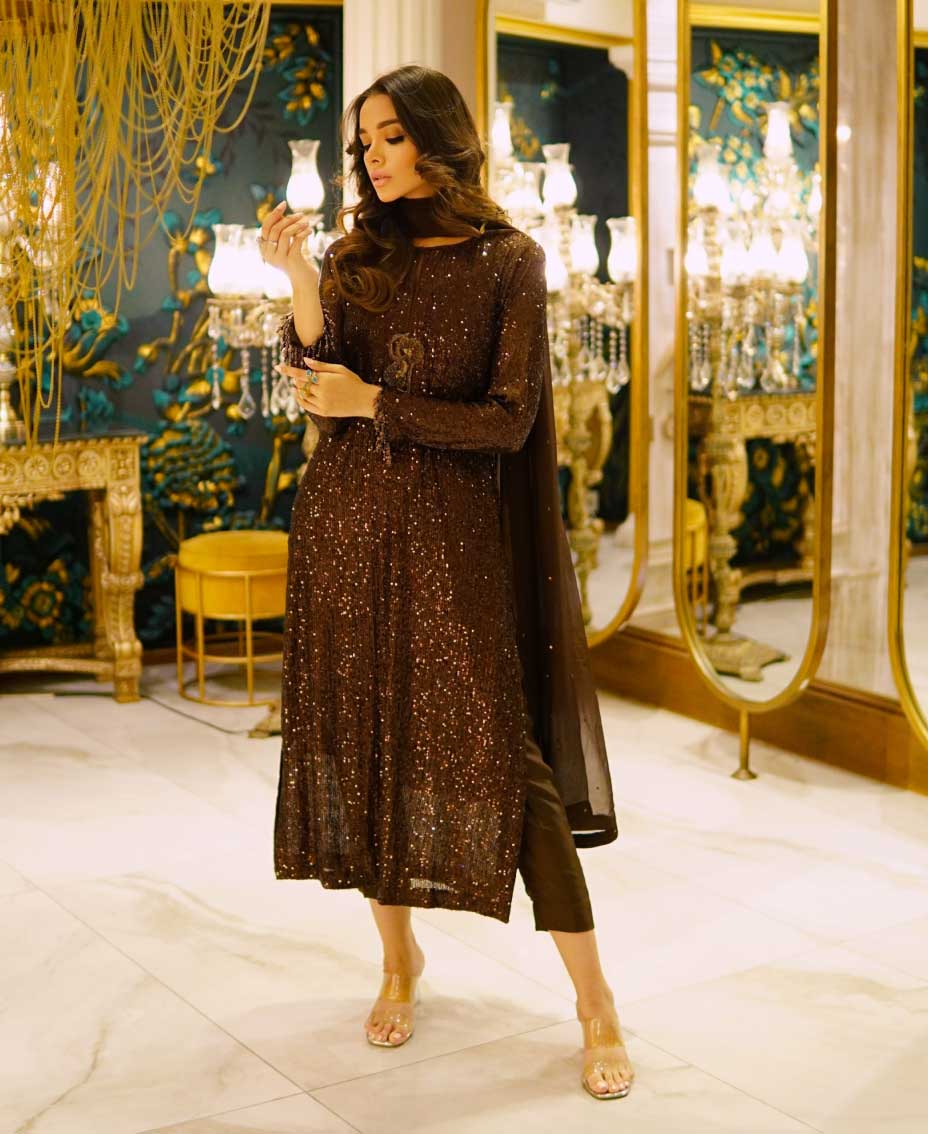 Chocolate star ( Sequins net 4 piece outfit)