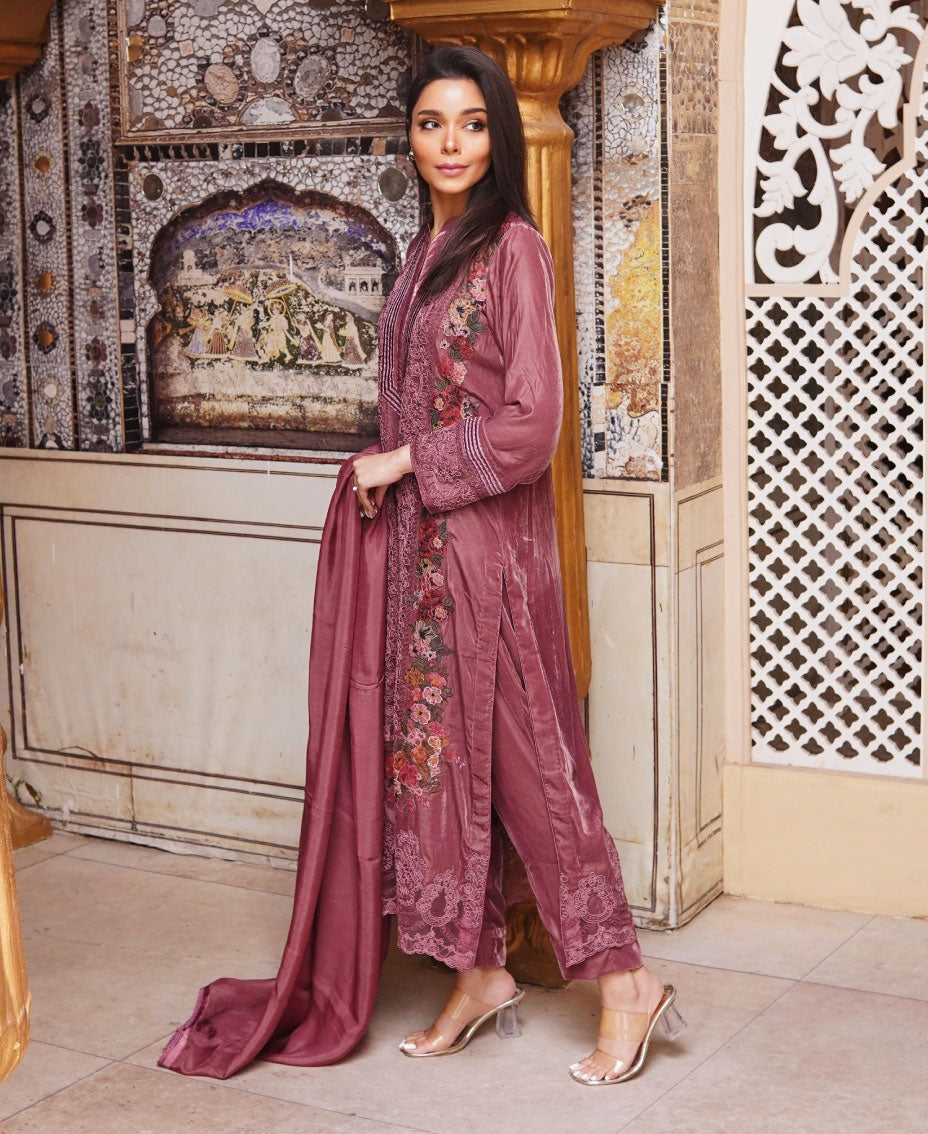 Pink Blossom Velvet outfit