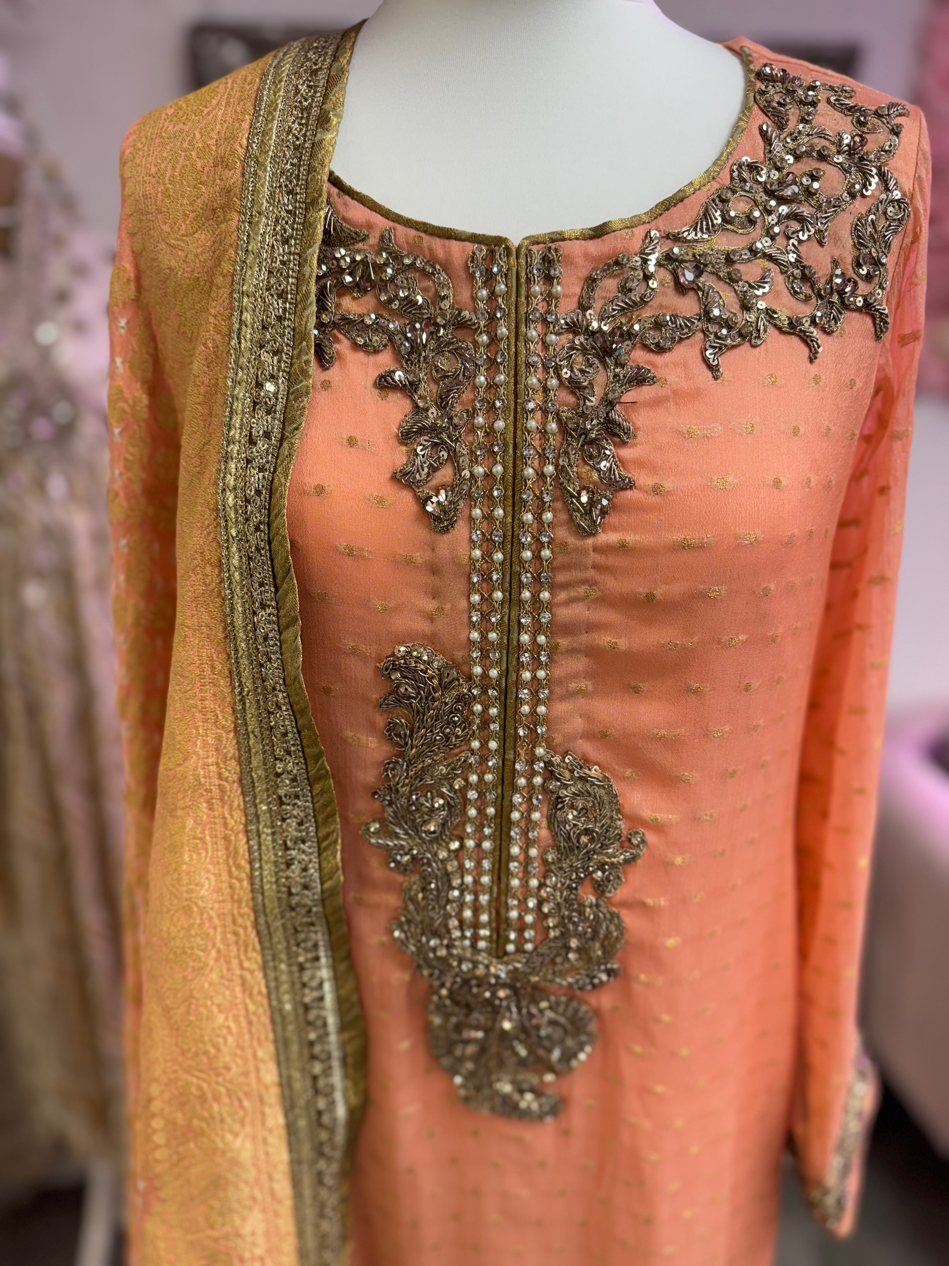 Peach Banarsi Chunri Outfit