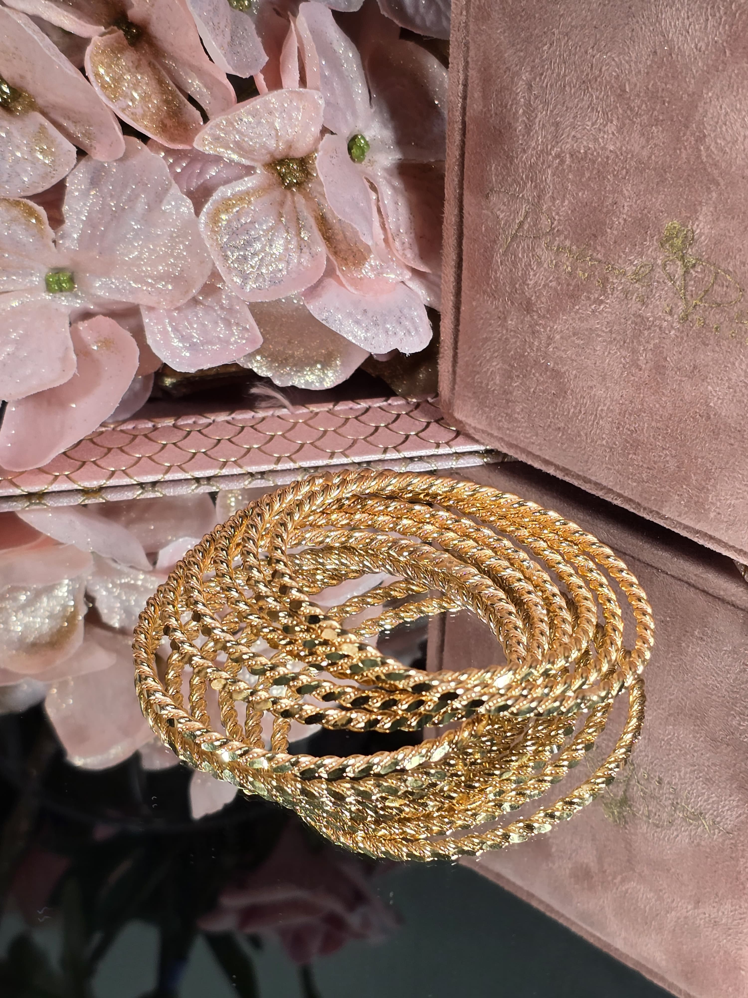 Divine Gold Festive Treasures