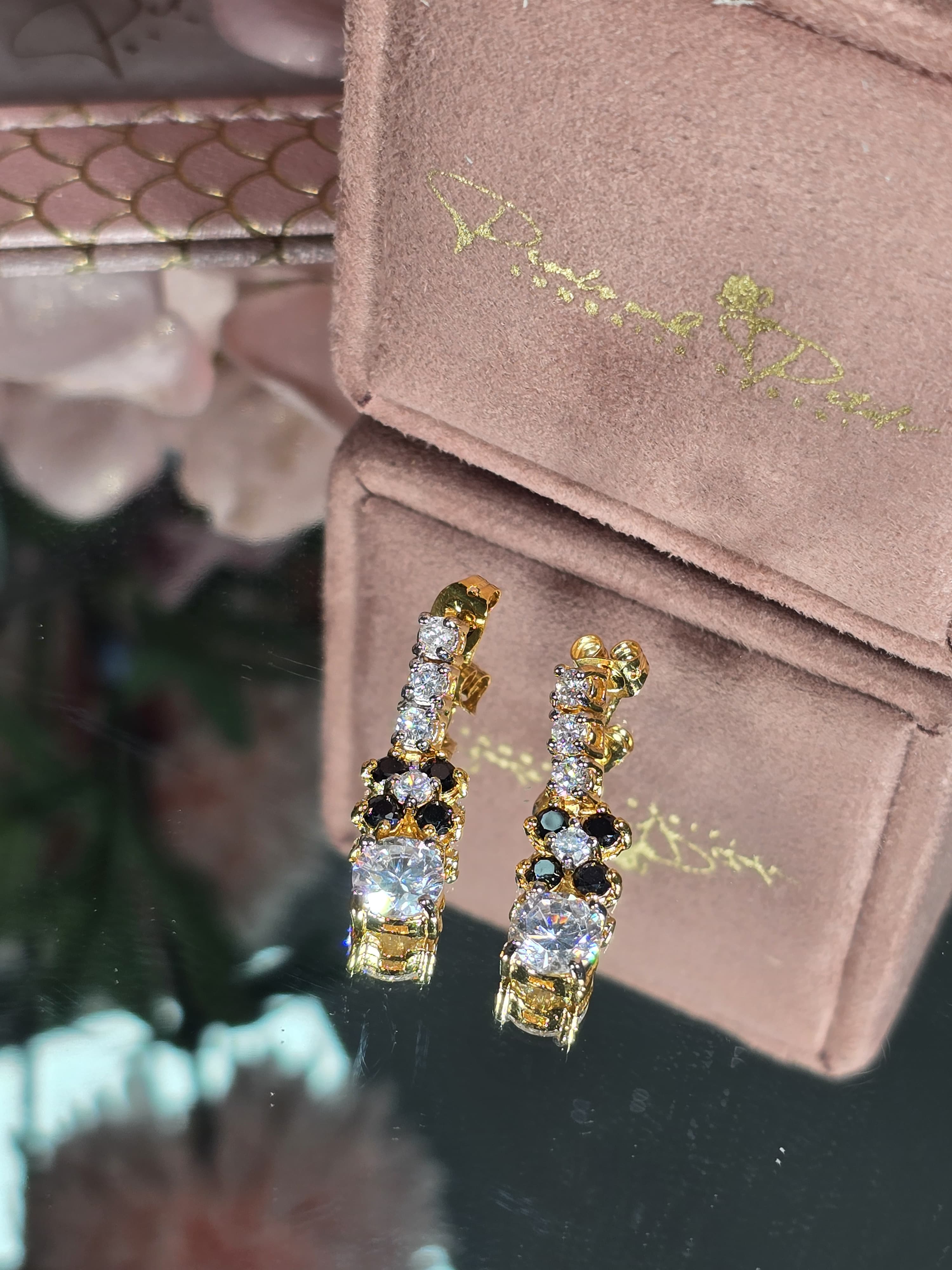 Trendy Gleam Drop Earrings