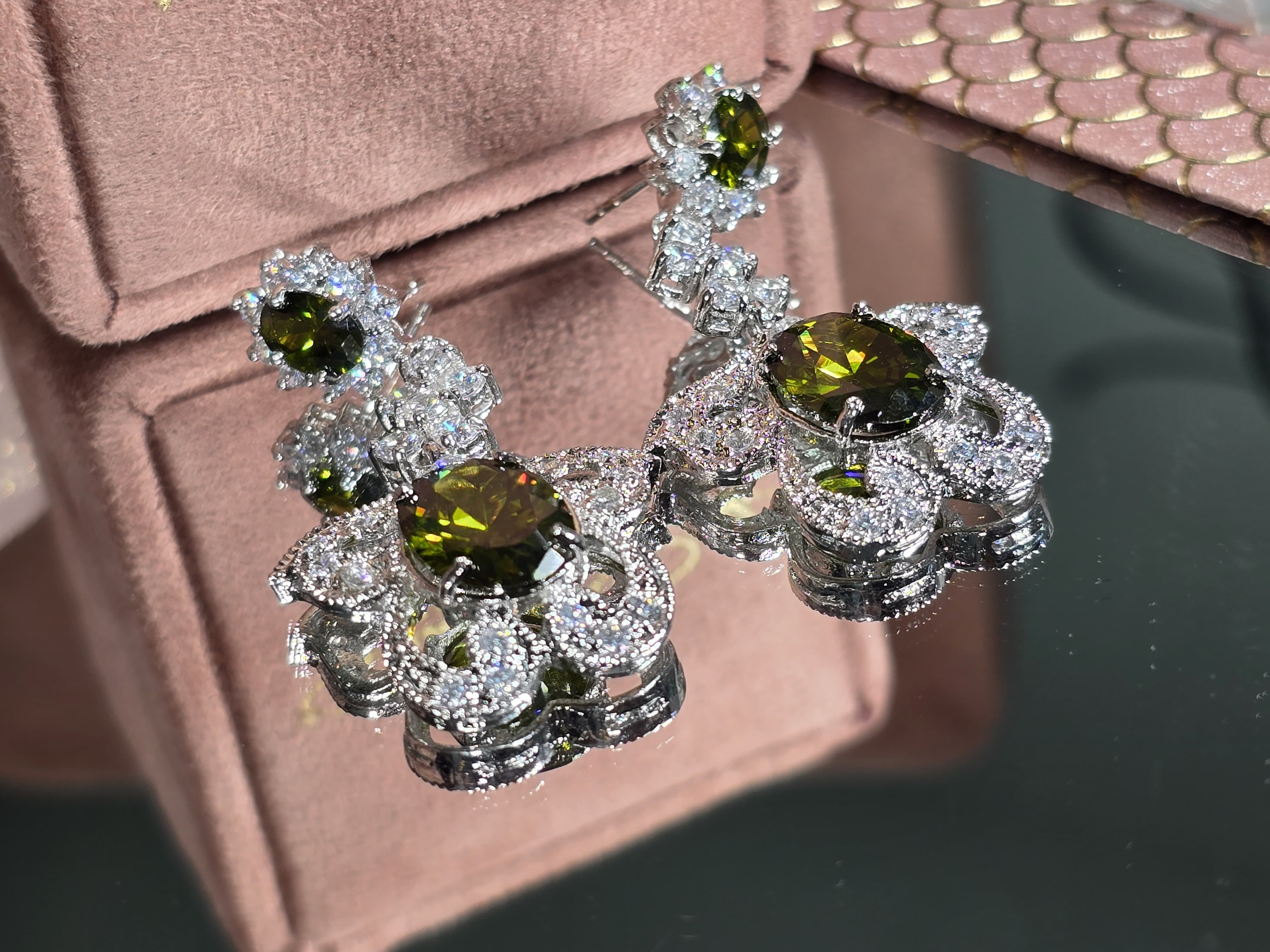 Refined Shine Earrings