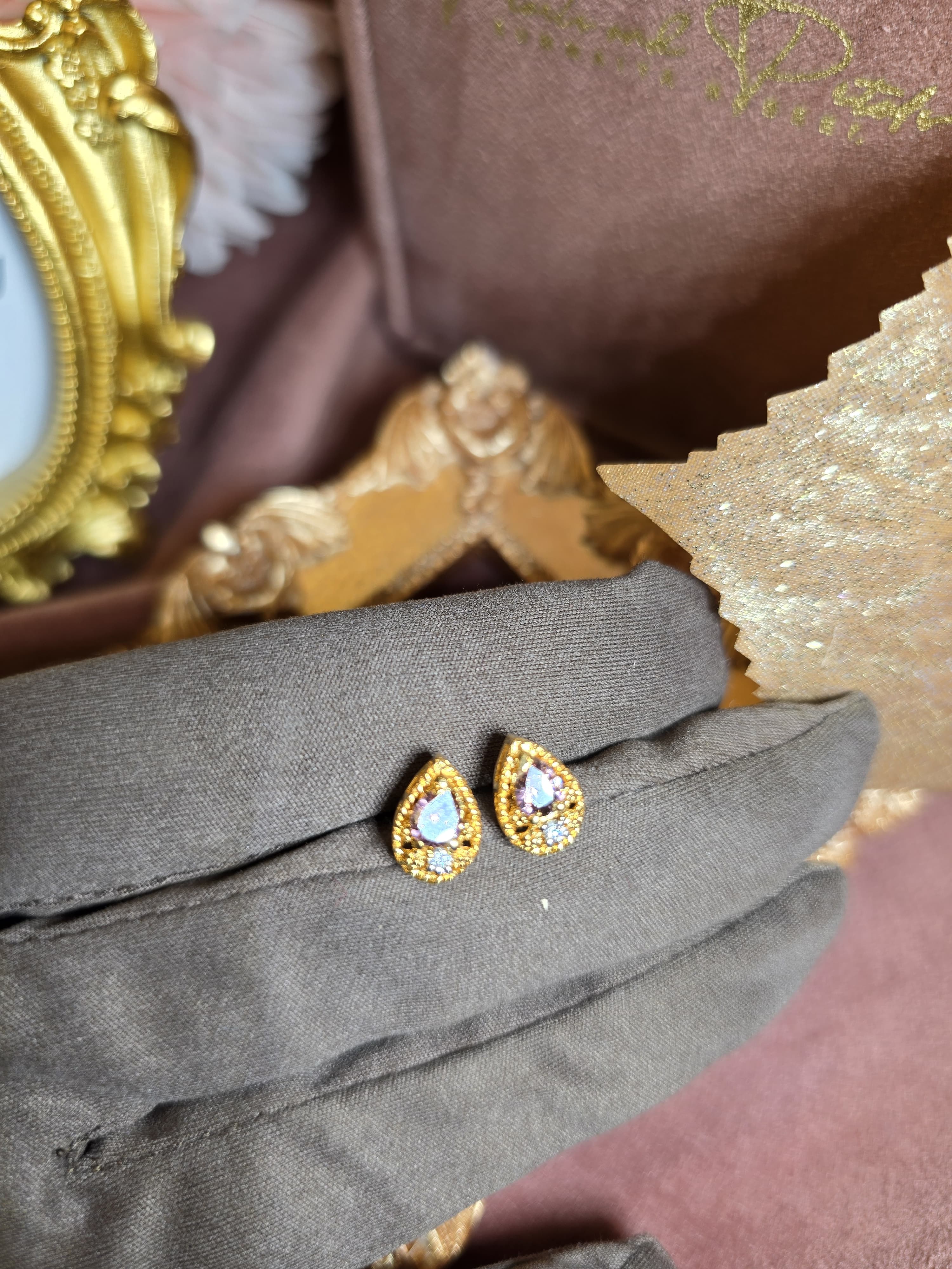 Amethyst gold studs