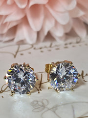 Solitaire Gold Studs